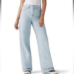 Levi’s Premium High Loose WOMENS W28 L33 Light Blue  Jeans